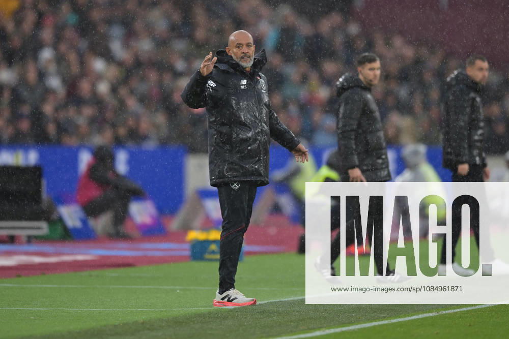 West Ham vs Southampton Championship Nuno Espirito Santo Manager of West Ham United during the West Ham vs Southampton, EFL Championship match at the London Stadium Stratford. This image is for . Licence required from the Football DataCo for any other use. London The London Stadium UK