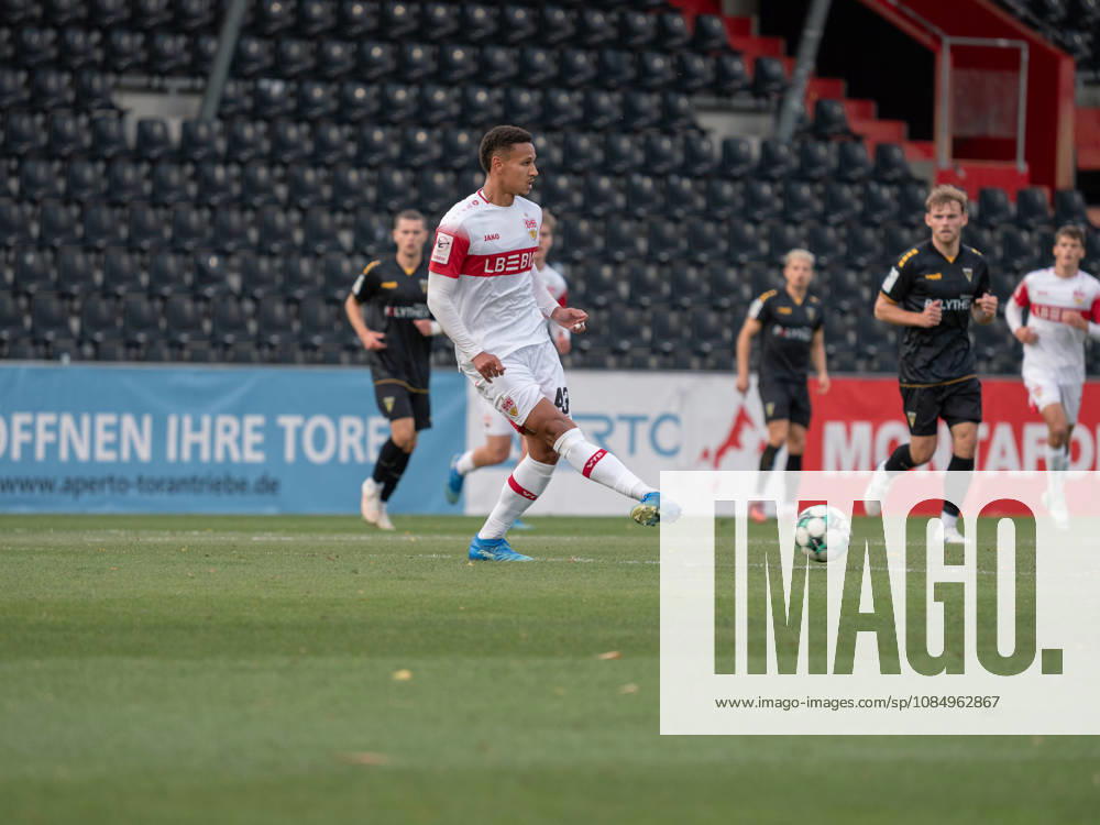Luca Antony Jaquez, VfB Stuttgart II, 43 with the ball, GER, Soccer, VfB Stuttgart II vs. Alemannia Aachen, 3rd Division, Matchday 11, Aspach, 2026–2027 season, October 24, 2026 GER, Soccer, VfB Stuttgart II vs. Alemannia Aachen, 3rd Division, Matchday 11, Aspach, 2026–2027 season, October 24, 2026 Aspach