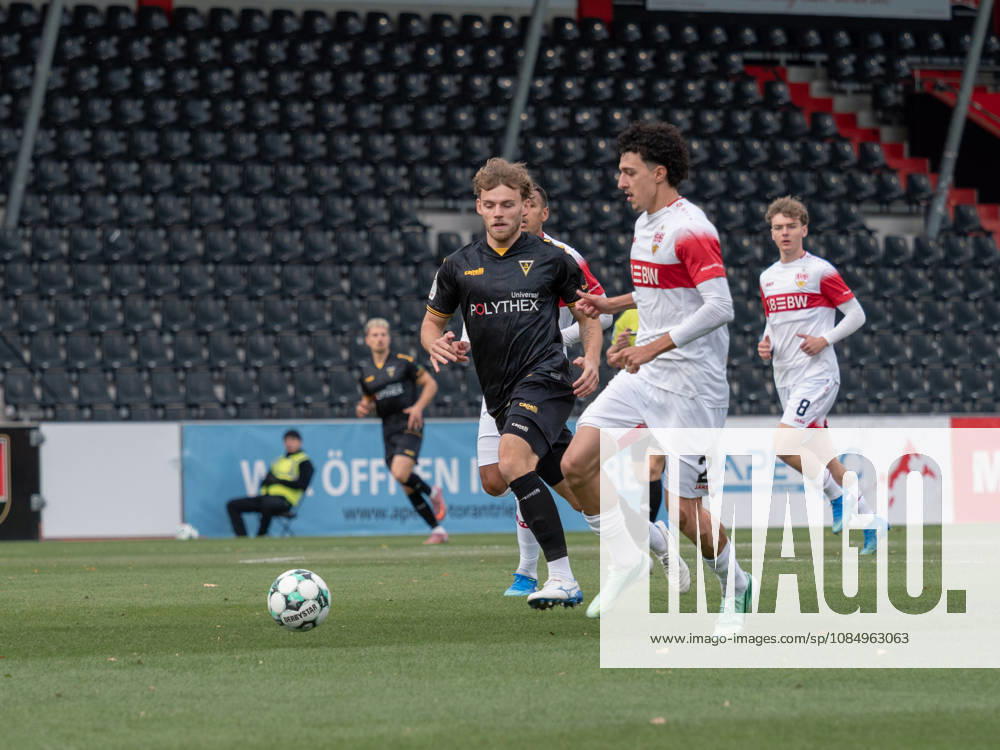 Ameen Al Dakhil (VfB Stuttgart II), 02, clears the ball past Mika Schroers (TSV Alemannia Aachen), 27, GER, soccer, VfB Stuttgart II vs. Alemannia Aachen, 3rd Division, Matchday 11, Aspach, 2026–2027 season, October 24, 2026 GER, Soccer, VfB Stuttgart II vs. Alemannia Aachen, 3rd Division, Matchday 11, Aspach, 2026–2027 season, October 24, 2026 Aspach