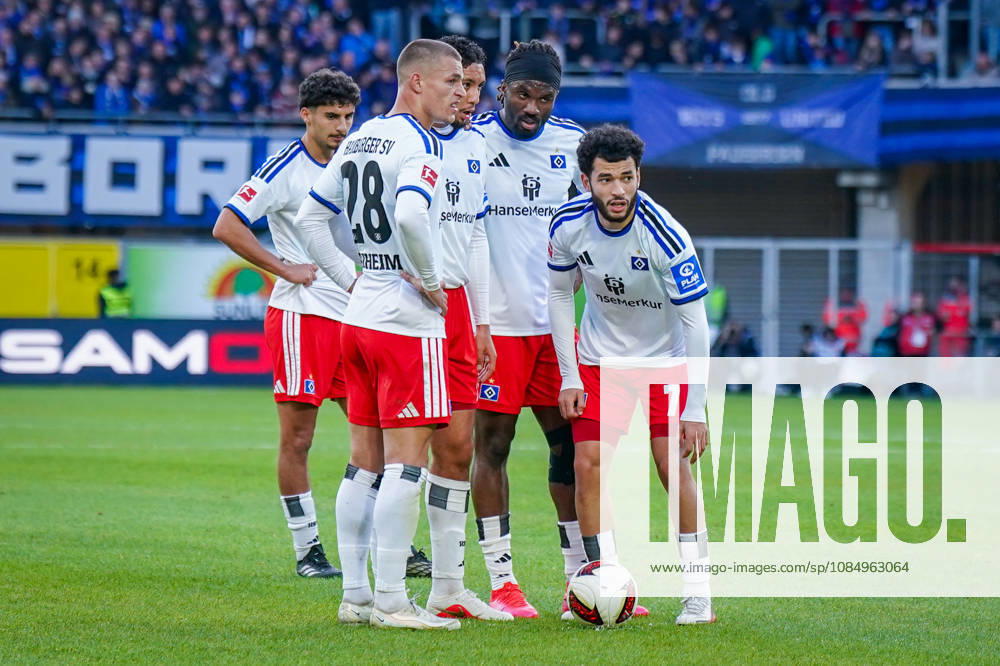 German Bundesliga 2026–2027, Matchday 7: SC Paderborn vs. Hamburger SV at Home Deluxe Arena, Paderborn; Miro Muheim (Hamburger SV), 28; Sebastiaan Bornauw (Hamburger SV), 33; Terem Moffi (Hamburger SV), 9; Bilal Nadir (Hamburger SV), 4