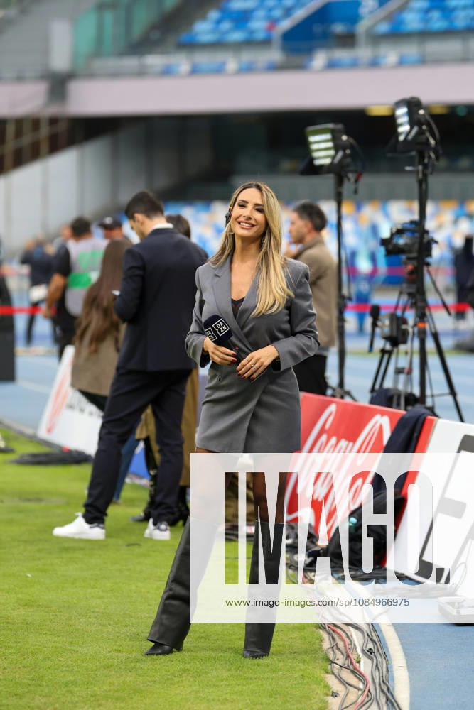 DAZN presenter Giorgia Rossi during the football match on 24 10 2026Ã¢â‚¬part of the 2026 27 Italian Serie A championshipÃ¢â‚¬held in Naples at the Stadio Diego Armando Maradona between SSC Napoli and AS Roma Napoli ITALIA - ZUMAs236 20261024_aap_s236_016