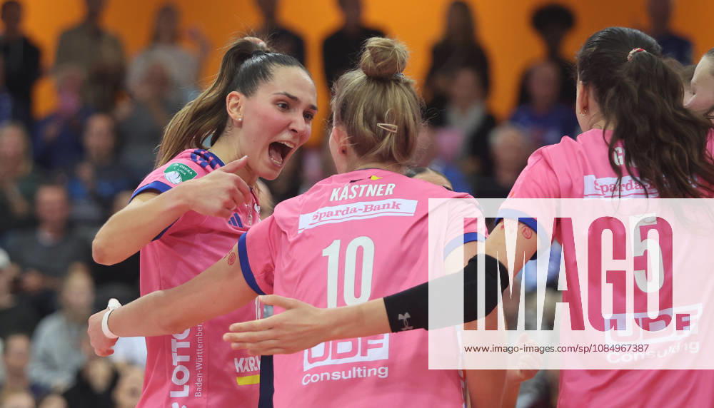 Stuttgart, DEKRA Bundesliga Volleyball: Allianz MTV Stuttgart vs. VfB Suhl LOTTO Thüringen; on the left, Karolina Fricova (Stgt)
