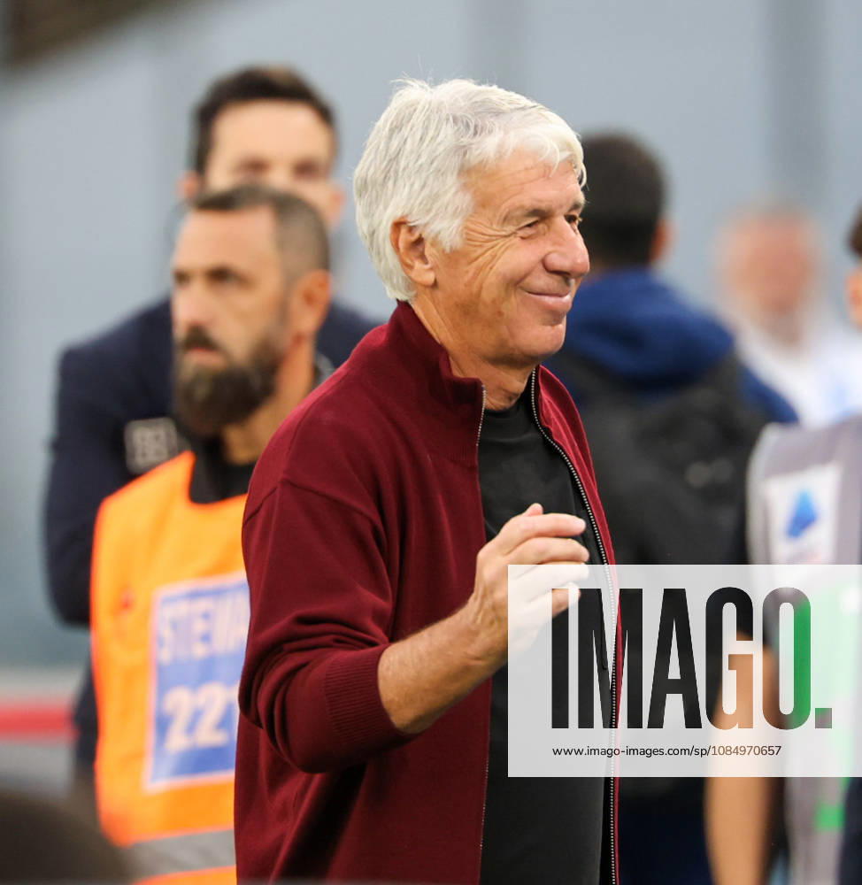 Gian Piero Gasperini Head Coach of AS Roma I during the football match on 24 10 2026Ã¢â‚¬part of the 2026 27 Italian Serie A championshipÃ¢â‚¬held in Naples at the Stadio Diego Armando Maradona between SSC Napoli and AS Roma Napoli ITALIA - ZUMAs236 20261024_aap_s236_038
