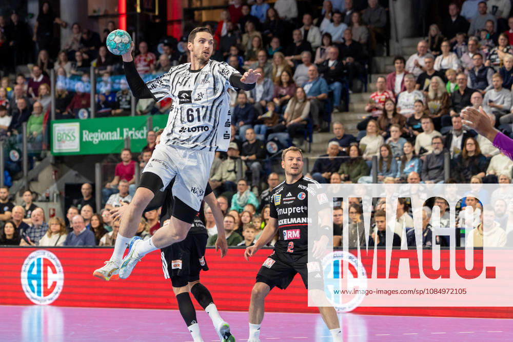 Hendrik Pekeler, THW Kiel, 61, taking a shot (GER), HC Erlangen vs. THW Kiel, Handball, Opel Handball Bundesliga, Matchday 10, 2026–2027 season, October 24, 2026 (GER), HC Erlangen vs. THW Kiel, Handball, Opel Handball Bundesliga, Matchday 10, 2026–2027 season, October 24, 2026, Nuremberg