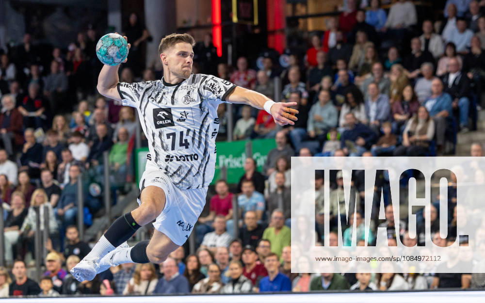 Vincent Buechner, THW Kiel, 74 on the shot (GER), HC Erlangen vs. THW Kiel, Handball, Opel Handball Bundesliga, Matchday 10, 2026–2027 season, October 24, 2026 (GER), HC Erlangen vs. THW Kiel, Handball, Opel Handball Bundesliga, Matchday 10, 2026–2027 season, October 24, 2026, Nuremberg