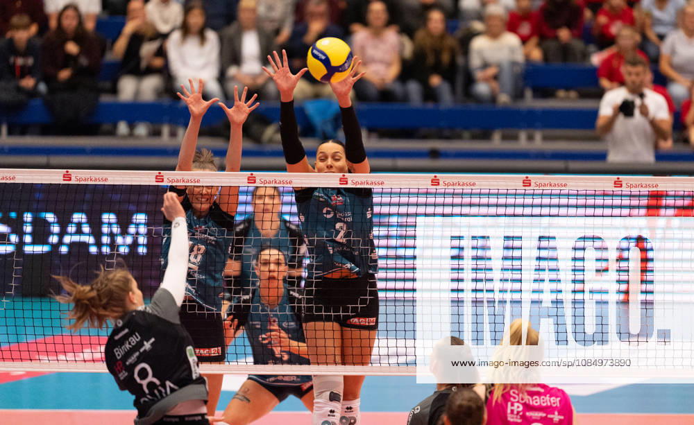 Pictured: Successful block by Raeven Chase 2, Dresdner SC, and Sarah Straube 18, Dresdner SC, on October 24, 2026; Dresdner SC Binder Blaubären vs. TSV Flacht, DEKRA 1 Bundesliga Women, Volleyball, Germany, Dresden, Cyberport Arena