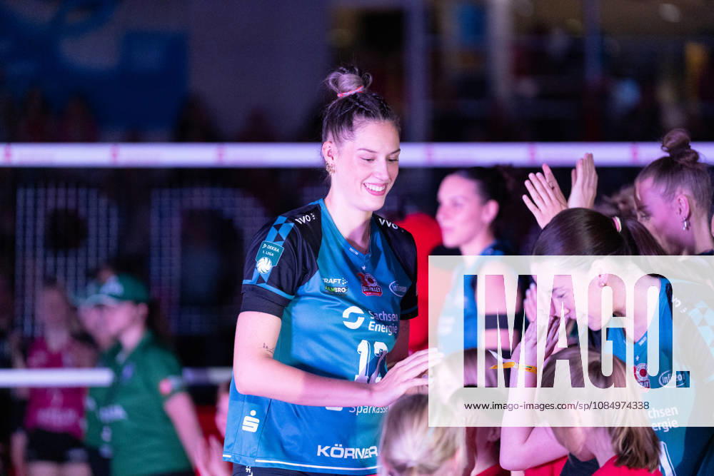 Pictured: Players entering the court—Mette Marleen Pfeffer 12, Dresdner SC 24, October 10, 2026; Dresdner SC Binder Blaubären vs. TSV Flacht; DEKRA 1 Bundesliga Women; Volleyball; Germany; Dresden; Cyberport Arena