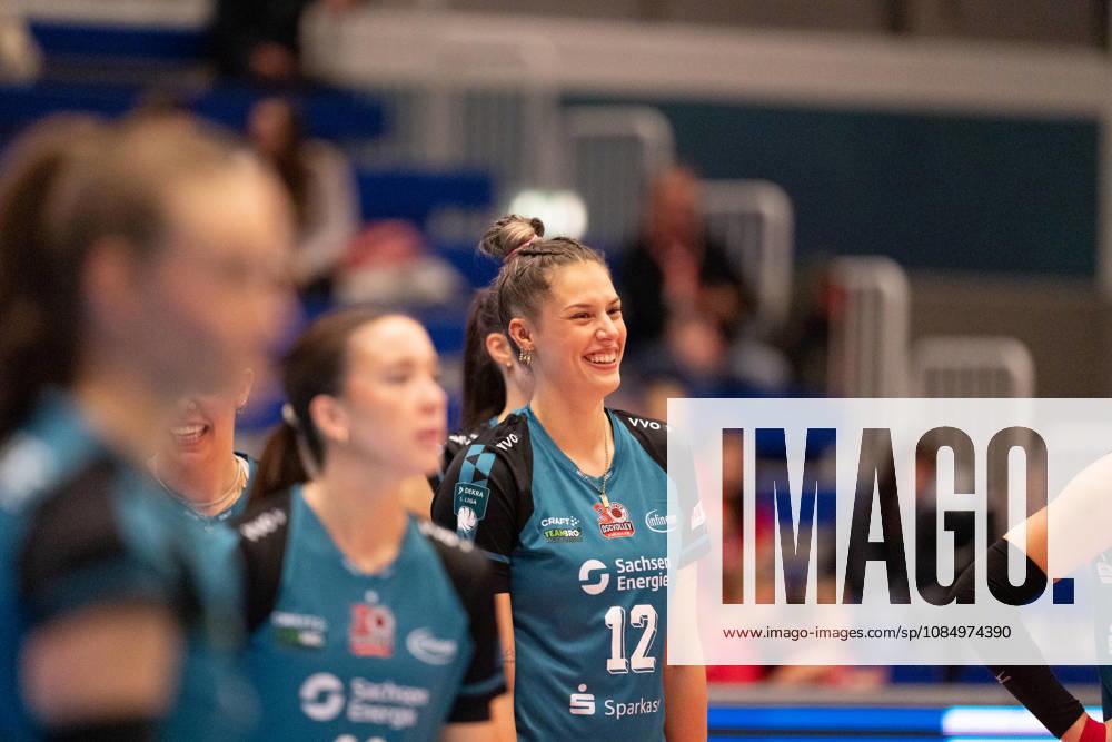 Pictured: Mette Marleen Pfeffer, 12, Dresdner SC, October 24, 2026; Dresdner SC Binder Blaubären vs. TSV Flacht, DEKRA 1 Bundesliga Women, Volleyball, Germany, Dresden, Cyberport Arena
