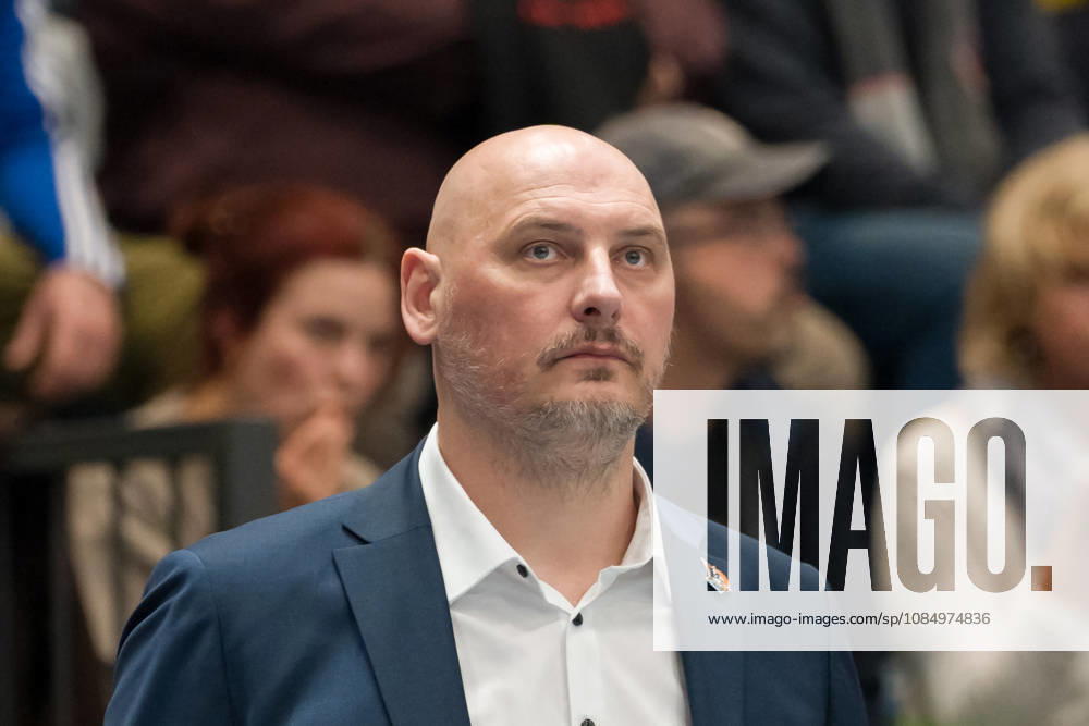 Przemyslaw Frasunkiewicz, Rostock, Head Coach, Syntainics MBC vs. Rostock Seawolves, BBL, Men s Basketball 1st Bundesliga, Matchday 6 of the 2026–27 season, October 24, 2026, Weißenfels Stadthalle, Saxony-Anhalt, Germany