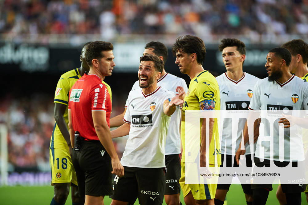Jose Gaya of Valencia CF protests to the referee during the LaLiga EA Sports match between Valencia CF and Villarreal CF at Mestalla on October 24, 2026, in Valencia, Spain
