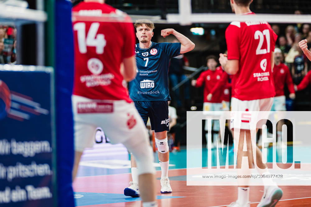 VBL SVG Lüneburg vs. SV Warnemünde, October 24, 2026, Leon Pohl 7, SV Warnemünde celebrates Volleyball, Bundesliga, Matchday 2, SVG Lüneburg vs. SV Warnemünde on October 24, 2026, at the LKH Arena, Lüneburg