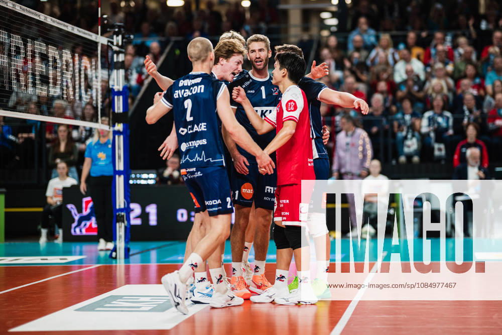 VBL SVG Lüneburg vs. SV Warnemünde, October 24, 2026 SVG Lüneburg celebrates, Shane Holdaway 1, SVG Lüneburg Volleyball, Bundesliga, Matchday 2, SVG Lüneburg vs. SV Warnemünde on October 24, 2026, at the LKH Arena, Lüneburg