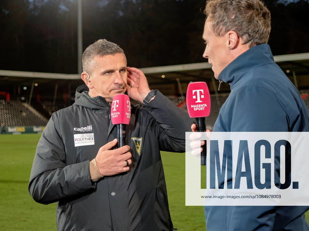 Post-game interview: Coach Mersad Selimbegovic of TSV Alemannia Aachen at the microphone; statement on the sponsor board; post-game report; gestures; GER, soccer, VfB Stuttgart II vs. Alemannia Aachen, 3rd Division, Matchday 11, Aspach, 2026–2027 season, October 24, 2026 GER, soccer, VfB Stuttgart II vs. Alemannia Aachen, 3rd Division, Matchday 11, Aspach, 2026–2027 season, October 24, 2026 Aspach