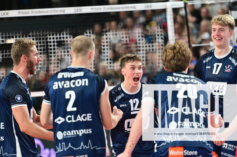 Germany, Volleyball, Men s, 1st Division, Matchday 2, 2026–2027 Season, Lüneburg, SVG Lüneburg vs. SV Warnemünde; the Lüneburg team celebrates; Lüneburg LKH Arena, Lower Saxony, Germany