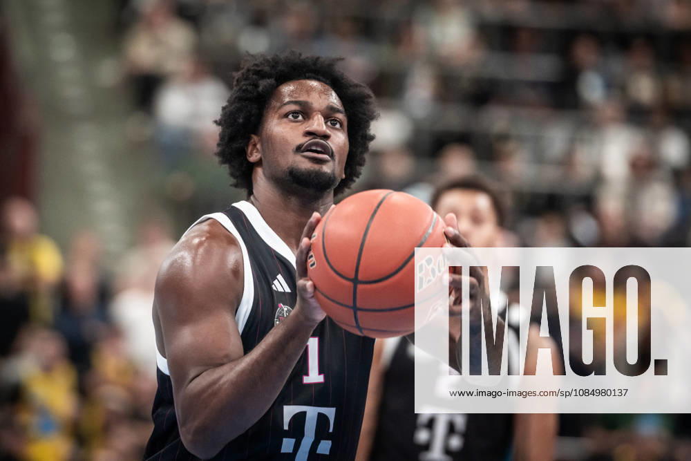 John Michael Wright, Telekom Baskets Bonn, 1 free throw (GER), MHP Riesen Ludwigsburg vs. Telekom Baskets Bonn, Basketball Bundesliga, easycredit BBL, Matchday 6, 2026–2027 season, October 24, 2026 GER, MHP Riesen Ludwigsburg vs. Telekom Baskets Bonn, Basketball Bundesliga, easycredit BBL, Matchday 6, 2026–2027 season, October 24, 2026 Ludwigsburg