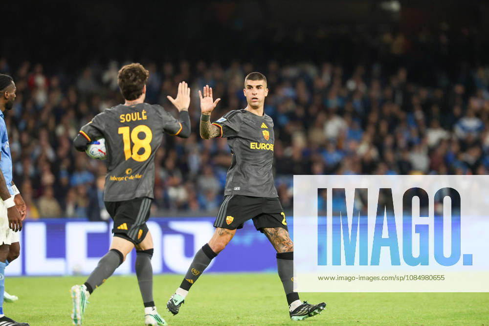 Goal the Mato¬as Soulo¨ of AS Roma during the football match on 24 10 2026â€part of the 2026 27 Italian Serie A championshipâ€held in Naples at the Stadio Diego Armando Maradona between SSC Napoli and AS Roma Napoli ITALIA - ZUMAs236 20261024_aap_s236_126