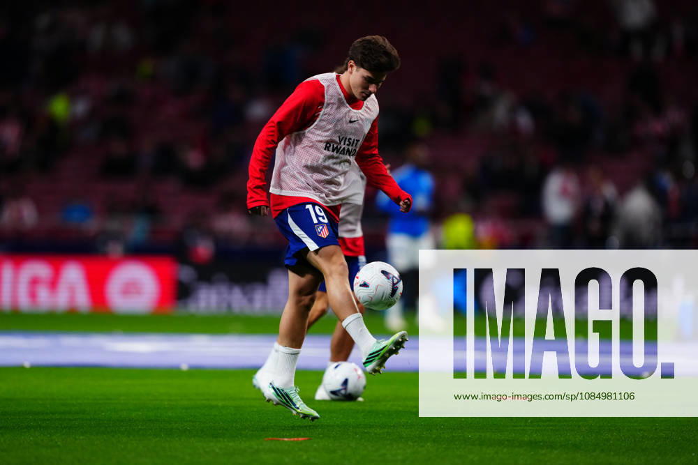 Atletico Madrid v RC Deportivo - LaLiga EA Sports 2026 27 MD10 MADRID, SPAIN - OCTOBER 24: Julian Alvarez of Atletico Madrid is seen in action during the warm-up prior to the LaLiga EA Sports 2026 27 match between Atletico Madrid and RC Deportivo at Riyadh Air Metropolitano on October 24, 2026 in Madrid, Spain. Madrid Riyadh Air Metropolitano Spain