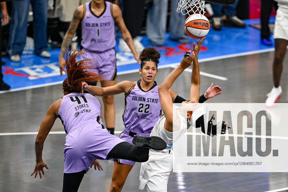 ATLANTA, GA - OCTOBER 24: Atlanta guard Allisha Gray (15) drives to the basket during Game Four of the WNBA, Basketball Damen, USA finals between the Golden State Valkyries and the Atlanta Dream on October 24th, 2026 at State Farm Arena in Atlanta, GA. (Photo by Rich von Biberstein Icon Sportswire) WNBA: OCT 24 Finals Golden State Valkyries at Atlanta Dream Icon261024002
