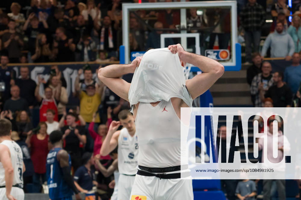 Jure Planinic MBC, 44 after missed free throws, Syntainics MBC vs. Rostock Seawolves, BBL, Men s Basketball 1st Bundesliga, Matchday 6 of the 2026–27 season, October 24, 2026, Weißenfels Stadthalle, Saxony-Anhalt, Germany