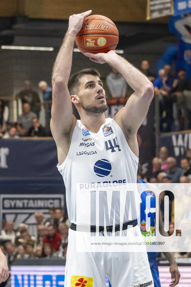 EasyCredit Basketball Bundesliga 2026–2027: Syntainics MBC vs. Rostock Seawolves, Weissenfels, Germany, October 24, 2026. Pictured: Jure Planinic, Weissenfels, Weissenfels City Hall, Weissenfels, Saxony-Anhalt, Germany
