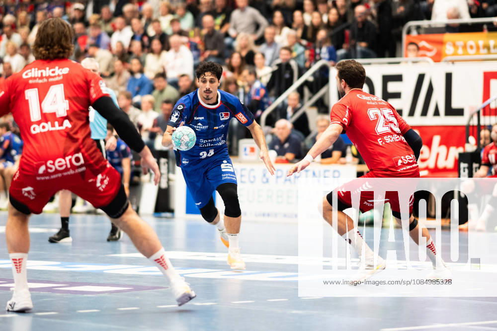 Yonatan Dayan, HBW Balingen Weilstetten, 34, on the circle, HBW Balingen Weilstetten vs. MT Melsungen (GER), Opel 1 Handball Bundesliga, Championship, Matchday 10, 2026–2027 Season, October 24, 2026, Eibner Press Photo: Andreas Ulmer, HBW Balingen Weilstetten vs. MT Melsungen GER, Opel 1 Handball Bundesliga, Championship, Matchday 10, 2026–2027 Season, October 24, 2026, Balingen