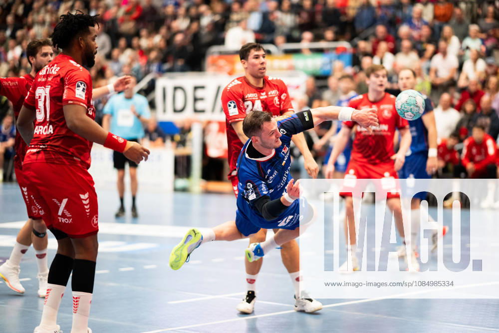 Merlin Fuss of HBW Balingen Weilstetten, No. 13, taking a shot, HBW Balingen Weilstetten vs. MT Melsungen (GER), Opel 1 Handball Bundesliga, Championship, Matchday 10, 2026–2027 Season, October 24, 2026, Eibner Press Photo: Andreas Ulmer, HBW Balingen Weilstetten vs. MT Melsungen GER, Opel 1 Handball Bundesliga, Championship, Matchday 10, 2026–2027 Season, October 24, 2026, Balingen