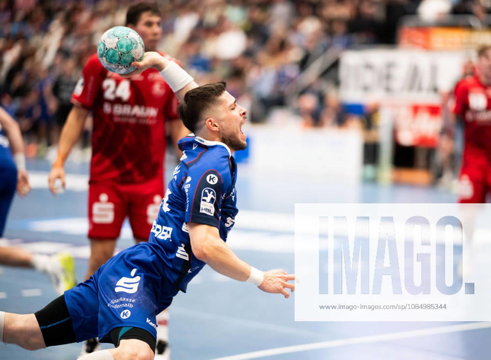 Elias Fuegel, HBW Balingen Weilstetten, 24, at the circle, HBW Balingen Weilstetten vs. MT Melsungen (GER), Opel 1 Handball Bundesliga, Championship, Matchday 10, 2026–2027 Season, October 24, 2026, Eibner Press Photo: Andreas Ulmer, HBW Balingen Weilstetten vs. MT Melsungen GER, Opel 1 Handball Bundesliga, Championship, Matchday 10, 2026–2027 season, October 24, 2026, Balingen