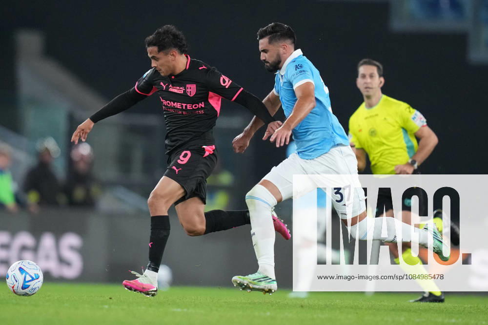 Parma s David Romero Lazio’s Josip Sutalo during the Serie A EniLive soccer match between Lazio and Parma at the Rome s Olympic stadium, Italy - Saturday October 23, 2026 - Soccer ( Photo by Alfredo Falcone LaPresse )