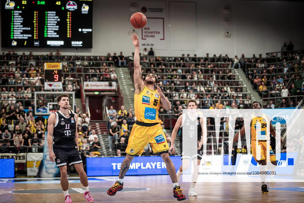 Ishmael Leggett, MHP RIESEN Ludwigsburg, 05 Shot toward the basket GER, MHP Riesen Ludwigsburg vs. Telekom Baskets Bonn, Basketball Bundesliga, easycredit BBL, Matchday 6, 2026–2027 season, October 24, 2026 GER, MHP Riesen Ludwigsburg vs. Telekom Baskets Bonn, Basketball Bundesliga, easycredit BBL, Matchday 6, 2026–2027 season, October 24, 2026 Ludwigsburg