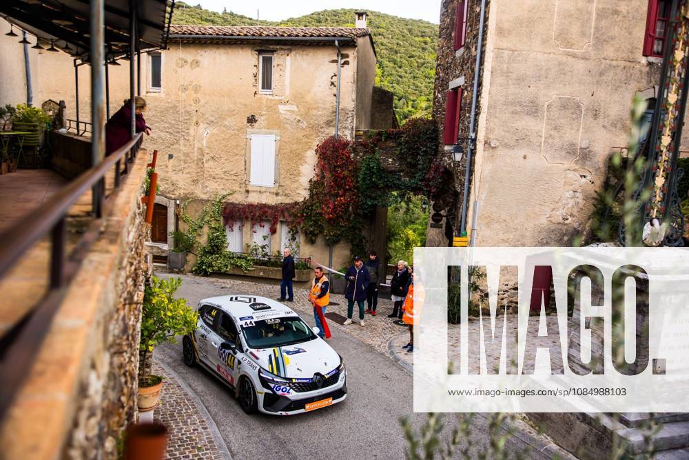 AUTO - CRITERIUM DES CEVENNES 2026 44 ROUMIEUX Yohan, FONTAINE Bastien, Renault Clio Rally5, action during the Critérium des Cévennes 2026, 8th round of the Championnat de France des Rallyes 2026, from October 23 to 24, 2026 in Brissac, France - BrissacFrance