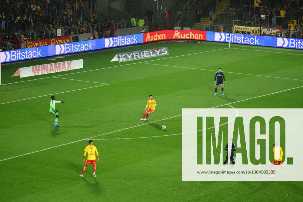 Action de Lens lors du match RC Lens vs Paris FC, Ligue 1, stade Bollaert-Delelis, le 24 octobre 2026 - photo Laurent Sanson PsnewZ