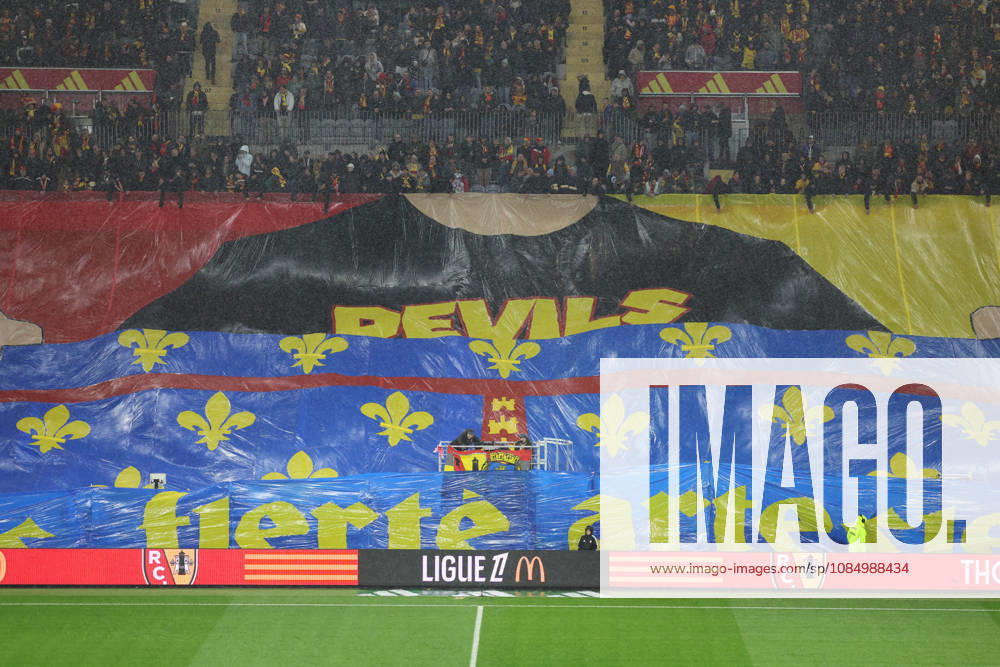 Tifo lors du match RC Lens vs Paris FC, Ligue 1, stade Bollaert-Delelis, le 24 octobre 2026 - photo Laurent Sanson PsnewZ