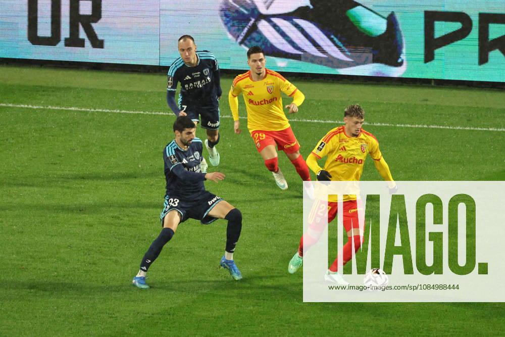 Michaël CUISANCE (RC Lens) et Pierre LEES-MELOU (Paris FC) lors du match RC Lens vs Paris FC, Ligue 1, stade Bollaert-Delelis, le 24 octobre 2026 - photo Laurent Sanson PsnewZ