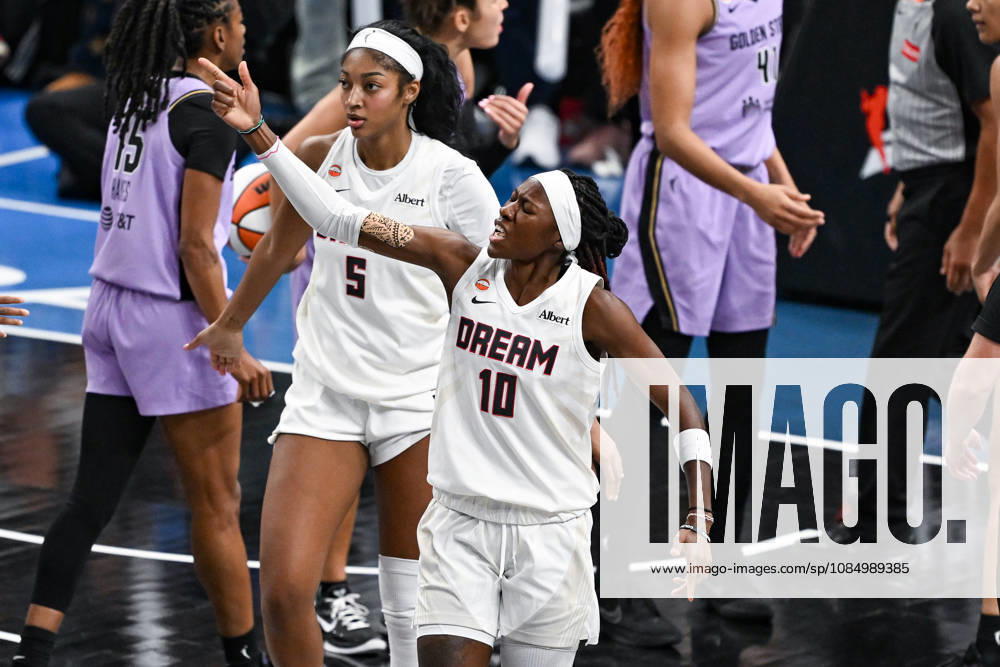 ATLANTA, GA - OCTOBER 24: Atlanta guard Rhyne Howard (10) reacts during Game Four of the WNBA, Basketball Damen, USA finals between the Golden State Valkyries and the Atlanta Dream on October 24th, 2026 at State Farm Arena in Atlanta, GA. (Photo by Rich von Biberstein Icon Sportswire) WNBA: OCT 24 Finals Golden State Valkyries at Atlanta Dream Icon261024038