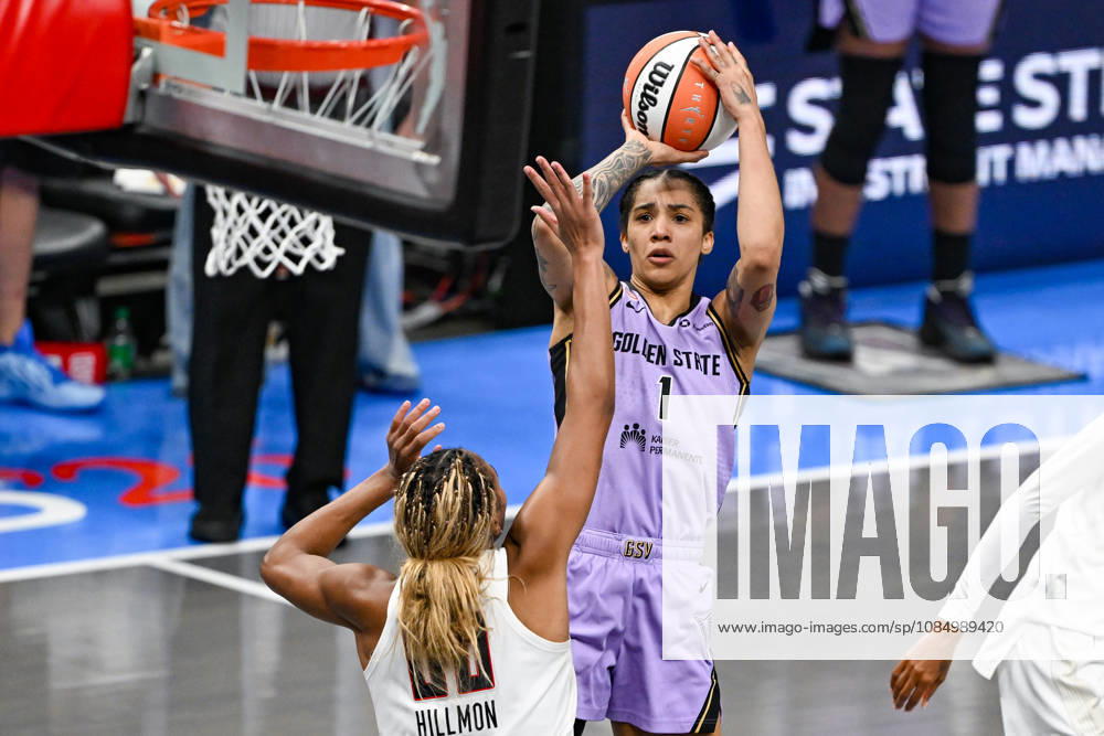 ATLANTA, GA - OCTOBER 24: Golden State forward Gabby Williams (1) shoots the ball during Game Four of the WNBA, Basketball Damen, USA finals between the Golden State Valkyries and the Atlanta Dream on October 24th, 2026 at State Farm Arena in Atlanta, GA. (Photo by Rich von Biberstein Icon Sportswire) WNBA: OCT 24 Finals Golden State Valkyries at Atlanta Dream Icon261024046