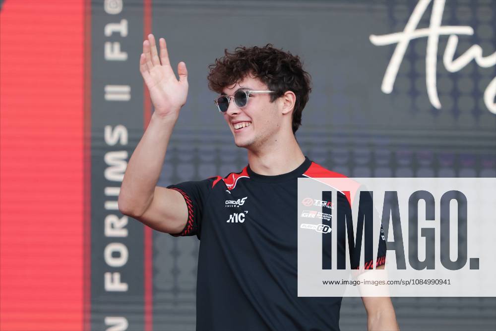 24th October 2026; Circuit of the Americas, Austin, United States; Formula 1, United States Grand Prix, Qualifying Day; Oliver Bearman (87) of Great Britain and TGR Haas F1 Team at the fan forum VincentxCuono