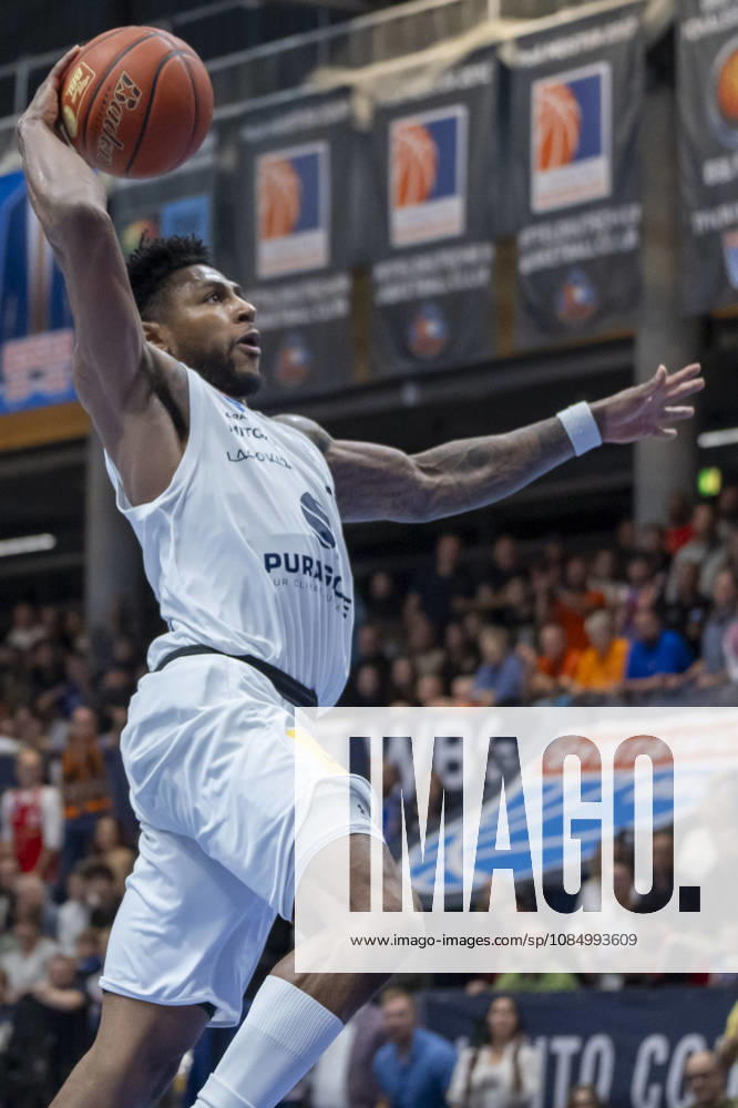 EasyCredit Basketball Bundesliga 2026–2027: Syntainics MBC vs. Rostock Seawolves, Weissenfels, Germany, October 24, 2026. Pictured: Anthony Gaines, Weissenfels, Weissenfels Stadthalle, Weissenfels, Saxony-Anhalt, Germany