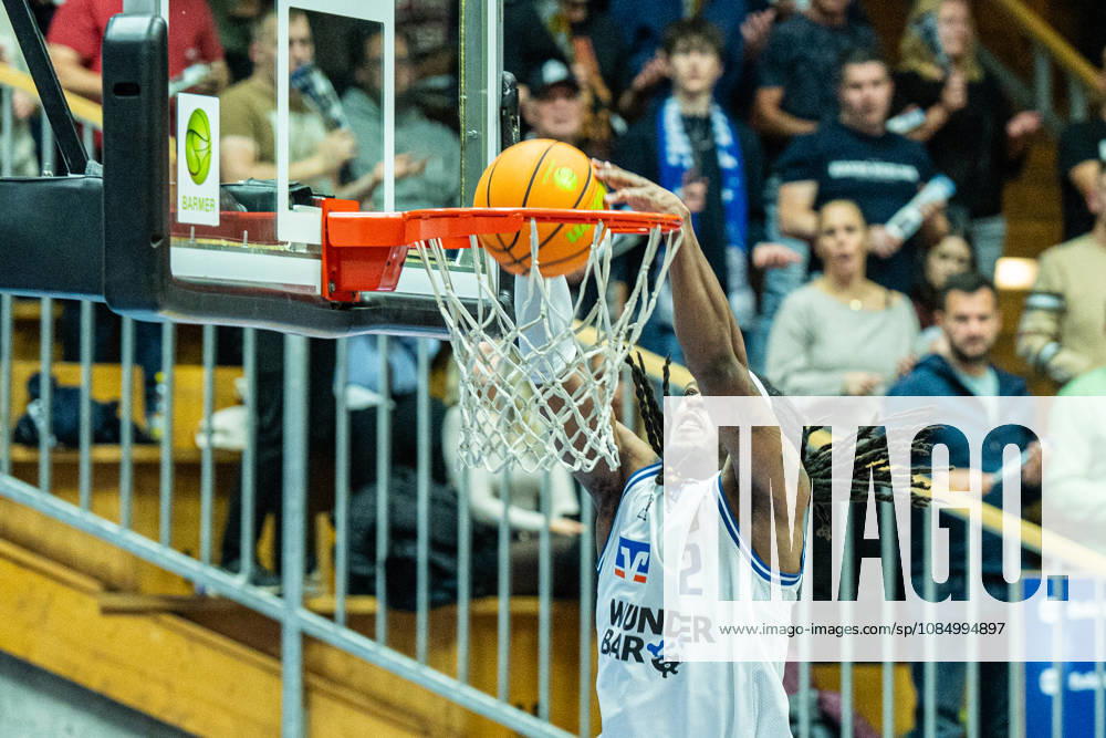 Courtney Alexander, Hakro Merlins Crailsheim, scores a dunk, GER, Hakro Merlins Crailsheim vs. Eisbären Bremerhaven, Basketball, 2nd Basketball Bundesliga ProA, Men s, Matchday 6, 2026–2027 Season, October 24, 2026, GER, Hakro Merlins Crailsheim vs. Eisbären Bremerhaven, Basketball, 2nd Basketball Bundesliga ProA, Men, Matchday 6, 2026–2027 Season, October 24, 2026, Ilshofen