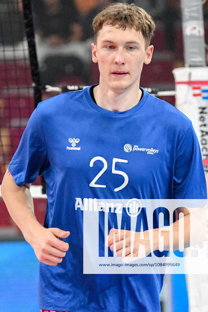 Andres Jefanov, Powervolleys Düren, age 25, warming up, single frame, action, October 24, 2026, Düren, Germany, volleyball, Men s Bundesliga 1, regular season, SWD Powervolleys Düren vs. WWK Volleys Munich