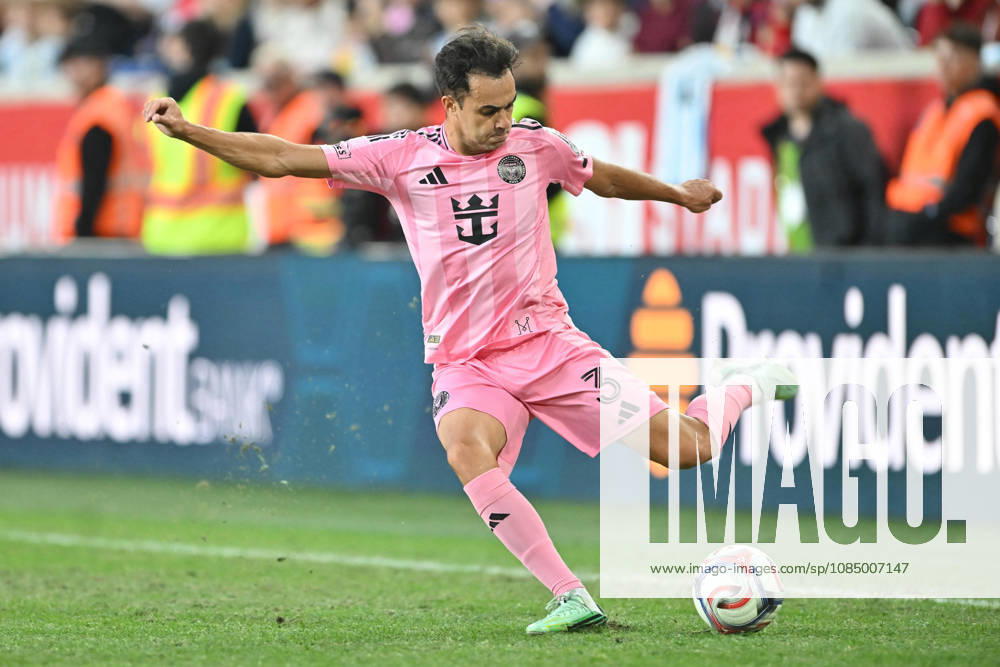 Harrison, New Jersey United States of America. 24 Oct, 2026. Inter Miami CF defender SERGIO REGUILON (3) in action at Sports Illustrated Stadium New York Red Bulls defeat Inter Miami CF 2 to 0. Credit: , Jr. Zuma Press MLS, Fussball Herren, USA 2026: New York Red Bulls 2:0 Inter Miami CF - ZUMAa301 20261024_aaf_a301_008