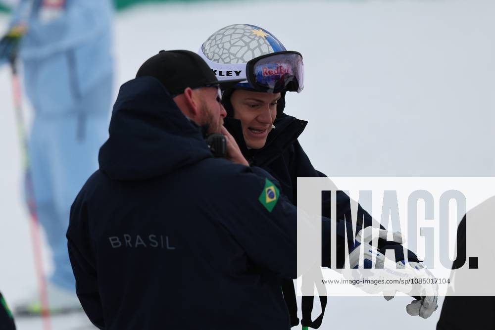 Lucas Pinheiro Braathen BRA, Preparation, Mentalbrain, after the course inspection, Men’s Giant Slalom First Run, AUDI FIS SKI WORLD CUP Sölden 2026, 2026 Ski World Cup opener, Sölden, October 24–25, 2026, Skiing, Alpine Skiing, October 25, 2026, SÖLDEN, AUSTRIA OCTOBER 25 Audi FIS Alpine Ski World Cup at Rettenbachferner on October 26, 2026, in Sölden, Austria. Photo by Nicole Hartmann. Sölden, Rettenbachferner, Tyrol, Austria