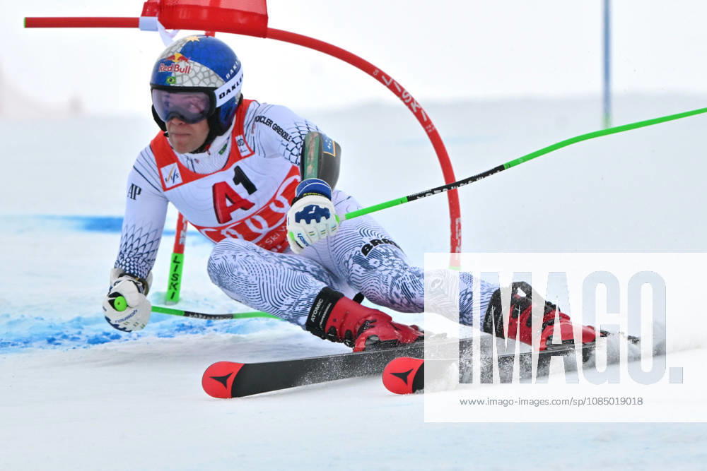 Lucas Pinheiro Braathen of Brazil in action during the first run of the Men s Giant Slalom race of the Audi FIS Alpine Skiing World Cup season opening race on the Rettenbach glacier, Soelden on October 25, 2026 in Soelden, Austria. (Photo by Igor Kupljenik Sports Press Photo)