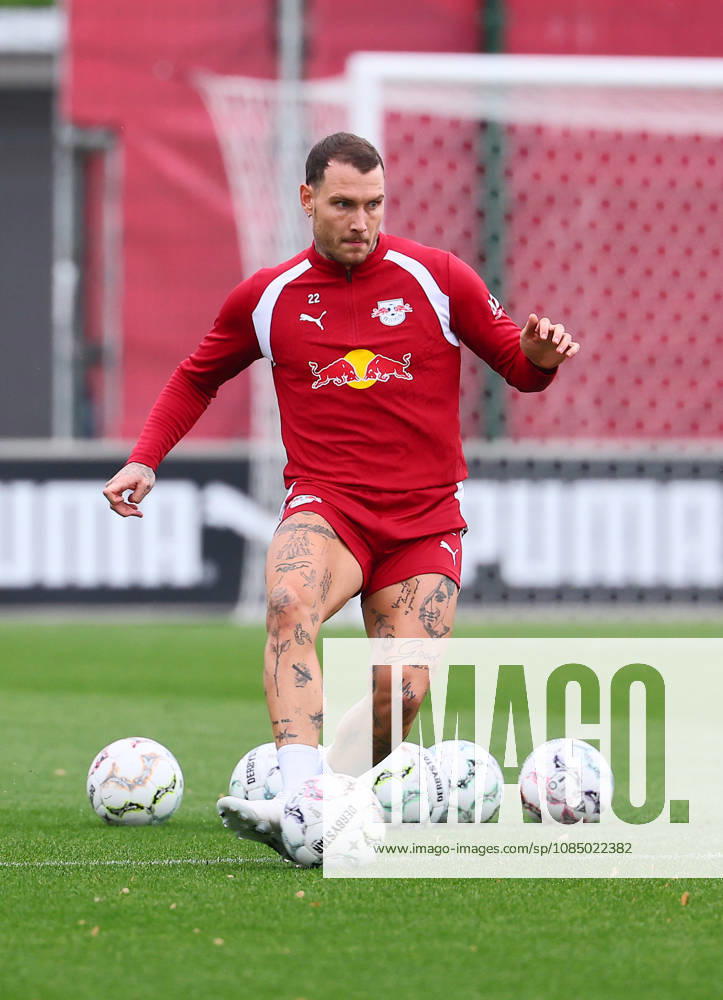 RB Leipzig Training, Bundesliga, Leipzig, October 25, 2026, RBL Academy Training Center, Soccer, Bundesliga, RB Leipzig Training, Pictured: David Raum (22), RB Leipzig, Picture Point