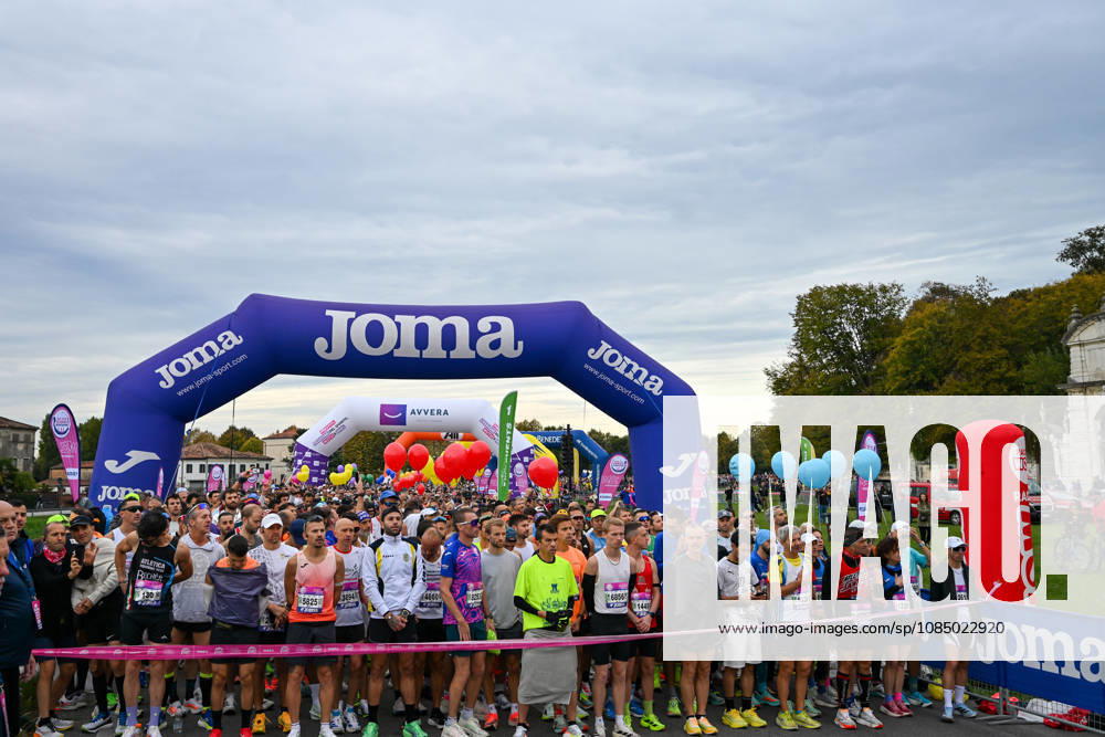 IPA90160992 - The star of the Race at the 40th Venice Marathon 2026, a marathon race in Venice, Italy, on October 25, 2026