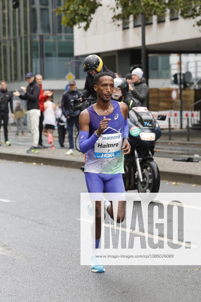 Track and Field 43 Mainova Frankfurt Marathon Fourth Place Haimro Alame Frankfurt am Main, Hesse, Germany