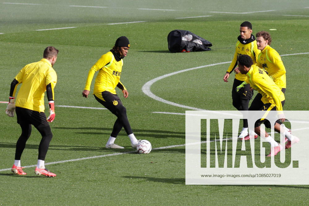 Soccer, Bundesliga 1, Borussia Dortmund Training: Carney Chukwuemeka, Borussia Dortmund, Dortmund