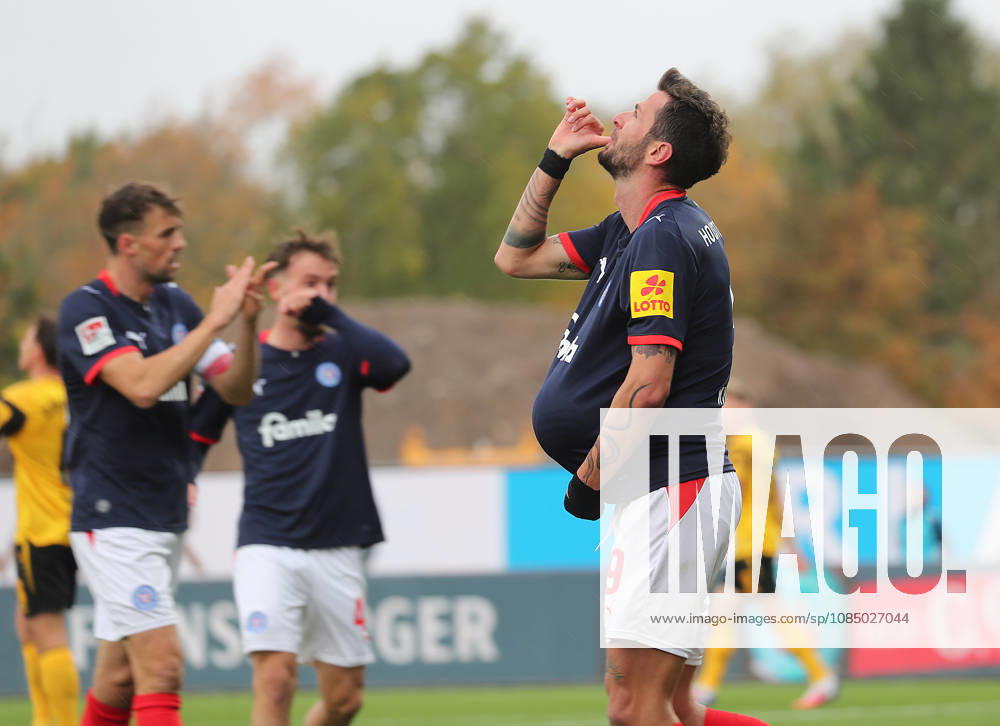 1 0 Giorgi Kvilitaia, Holstein Kiel, Baby Celebrating Soccer, Men s, 2026–2027 Season, 2 Bundesliga, Holstein Stadium, Holstein Kiel vs. Dynamo Dresden. DFL regulations prohibit any use of photographs as image sequences and or quasi-video.