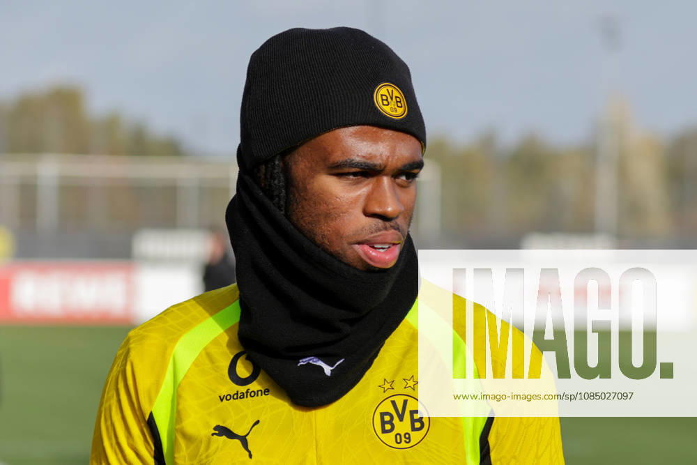Soccer, Bundesliga 1, Borussia Dortmund Training: Carney Chukwuemeka, Borussia Dortmund, Dortmund