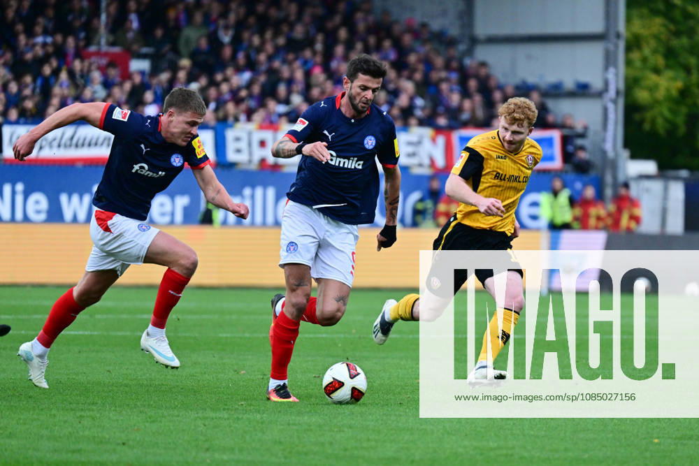 Soccer, Men s, 2nd Bundesliga, 2026–2027 Season, Holstein Kiel vs. SG Dynamo Dresden, Matchday 9, KSV, SGD, Holstein Stadium; Giorgi Kvilitaia on his way to scoring the 1–0 goal for Kiel, Holstein Stadium, Schleswig-Holstein, Germany