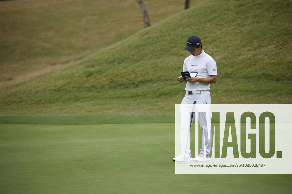 Oct 25, 2026-Cheonan, South Korea-Yuto KATSURAGAWA of Japan action on 16th Green during a DP World Tour Genesis Championship Final Round at Woo Jeong Hills CC in Cheonan, South Korea. Cheonan SOUTH KOREA - ZUMAr168 20261025_aap_r168_077